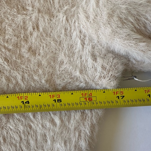 Sf SnowFlake Cozy Cream Sweater Women’s Sz S/M Crew Neck - Picture 5 of 6